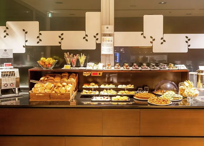 Hilton Garden Claridge 4*