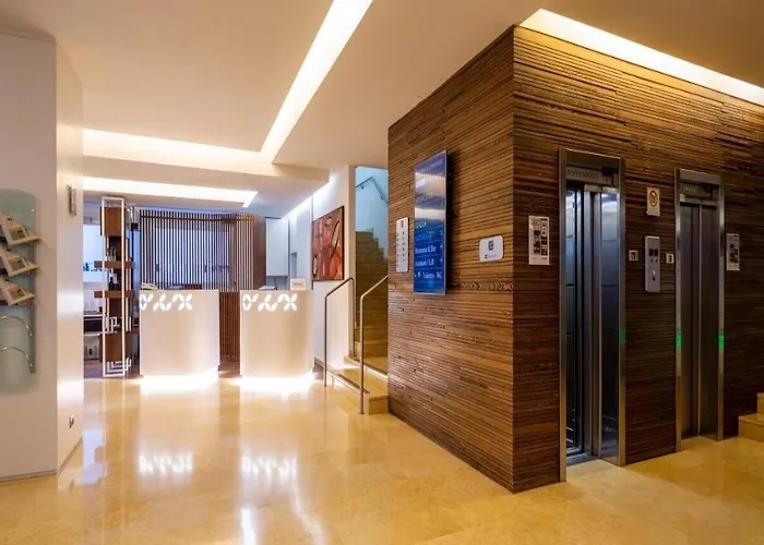 Hilton Garden Claridge Otel