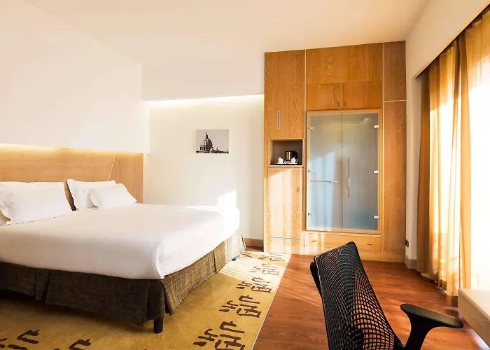 Szálloda Hilton Garden Claridge 4*